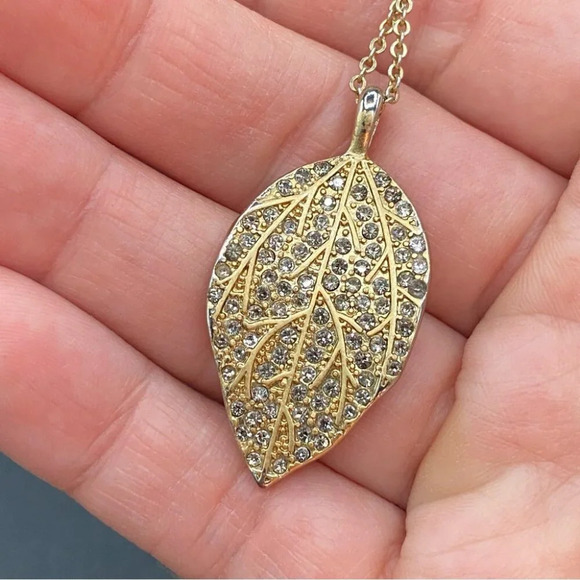 Vintage Lia Sophia Eden Efflorescence Leaf Necklace with Sparkle - Picture 5 of 16